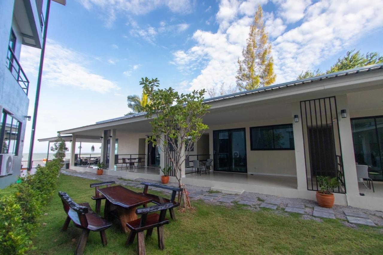 Aownoi Bay Resort Prachuap Khiri Khan Exterior photo